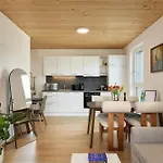 Voraliving - Modernes Neubau Toplage - Parkplatz - Wlan, 24 7 Check-in Appartement *