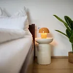 Voraliving - Modernes Neubau Toplage - Parkplatz - Wlan, 24 7 Check-in Appartement *