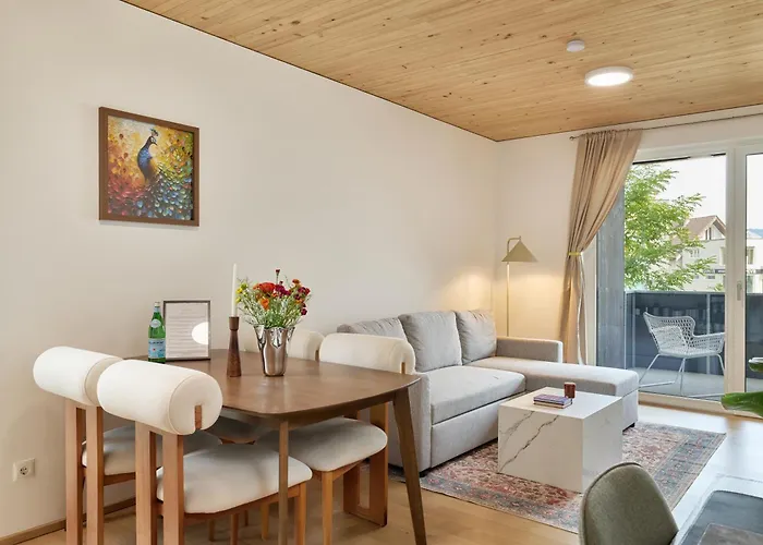 Voraliving - Modernes Neubau Toplage - Parkplatz - Wlan, 24 7 Check-in